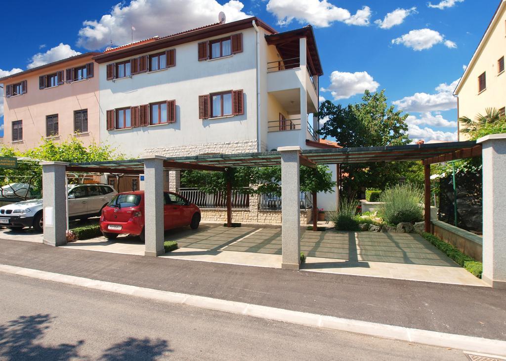 Apartments Mira 1293 Fazana Exterior photo